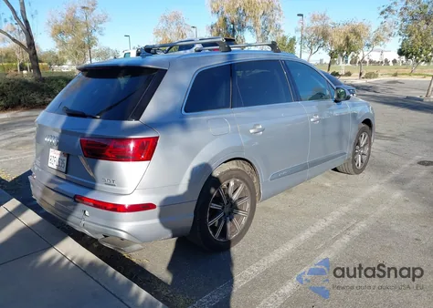 2017 Audi Q7 3.0T Premium из США, поврежденный, VIN WA1LAAF75HD010574